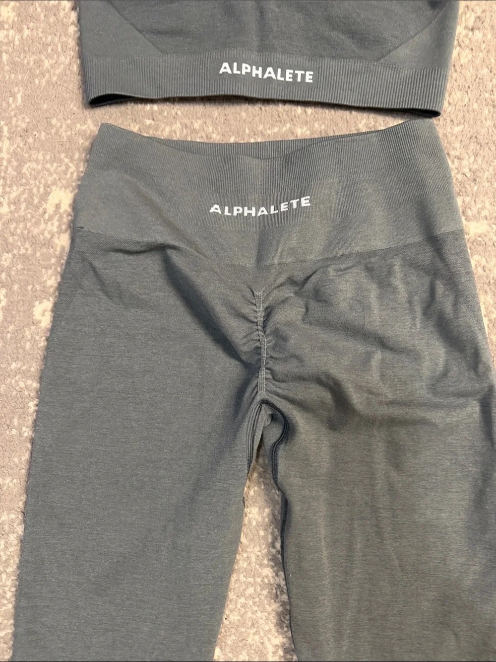 Alphalete Charcoal Gray High-Waist Leggings & Cross-Back Sports Bra Set - Picture 2 of 4